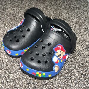 Super Mario Kids Clogs - Black and Blue